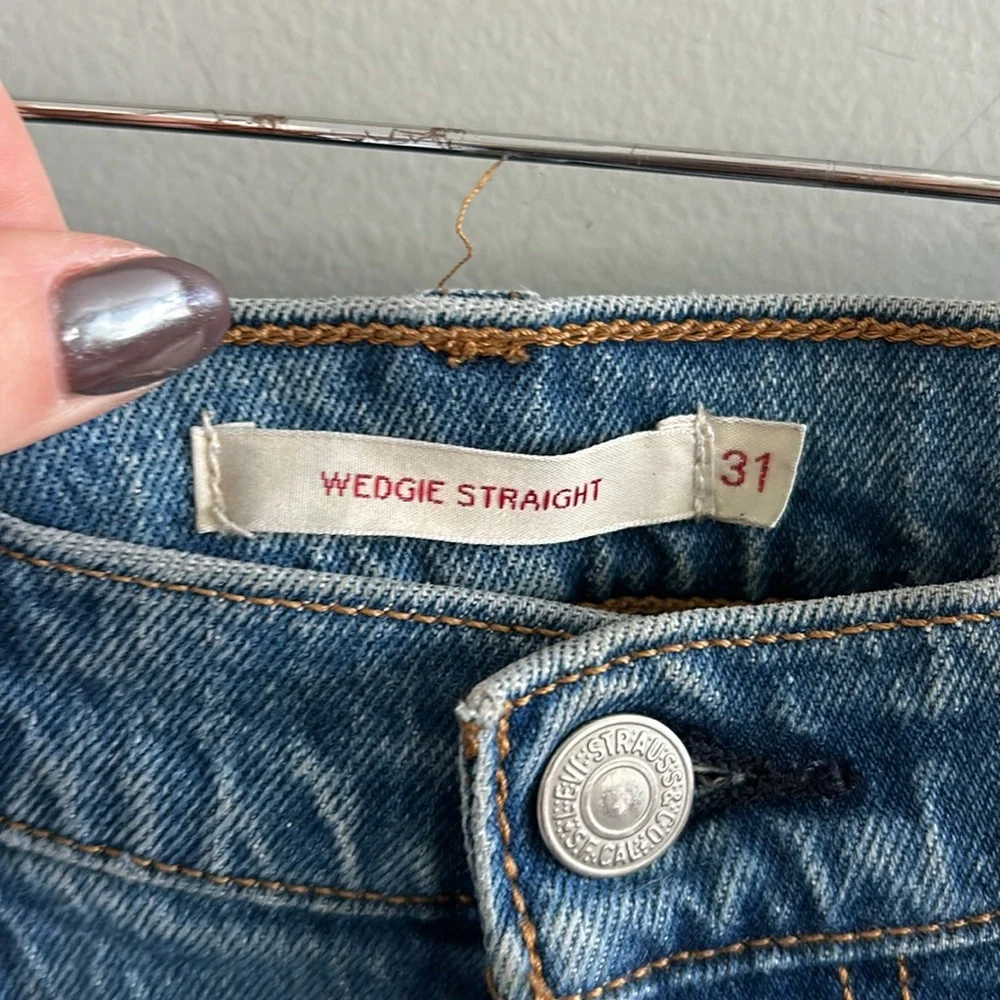Levi’s Wedgie Straight Jeans‎
